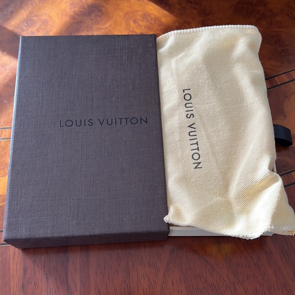 Authentic Louis Vuitton men’s wallet - Picture 7 of 9